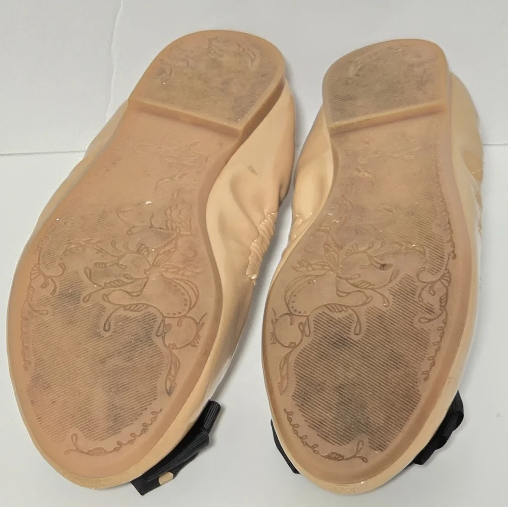 Zara Girls Size 31 Patent Tan Flat Bow Shoes